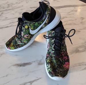 Floral Nike Running Shoes